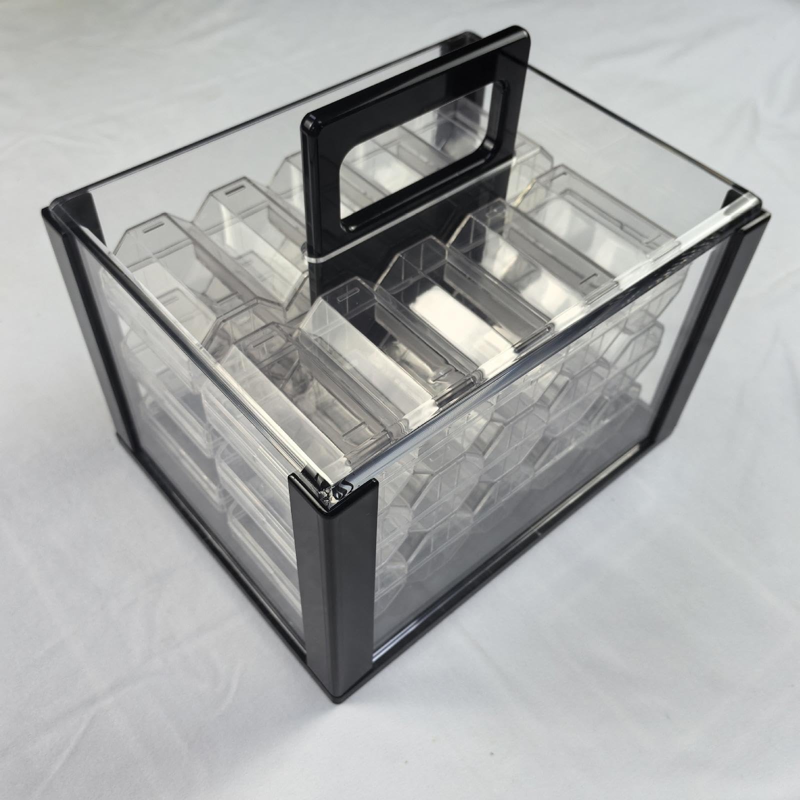 F Fityle Vitrina para chips, a prueba de polvo, con capacidad para 600 piezas, caja de almacenamiento multiusos para accesorios de juegos deportivos, con 6 Cajas de 43 Mm