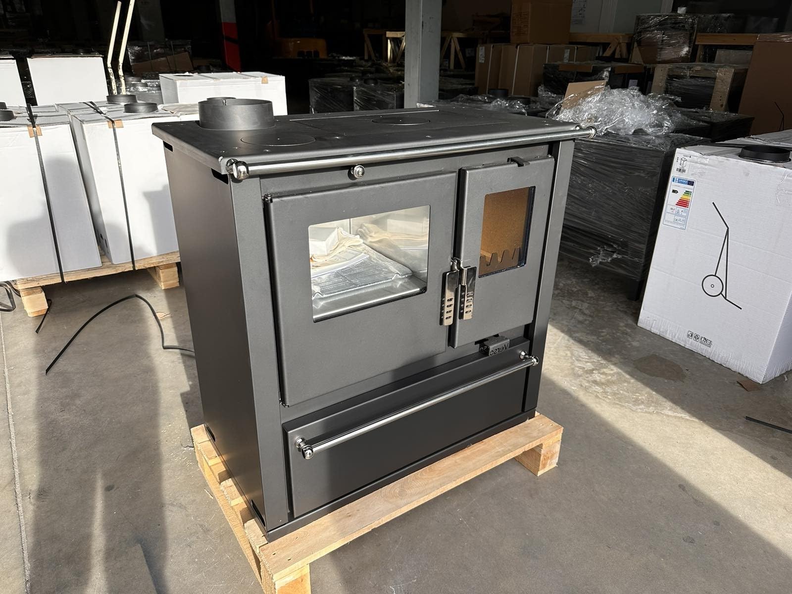 Poêle à bois Verso Cs Plus à gauche 7,7 kW grand compartiment de cuisson acier inoxydable