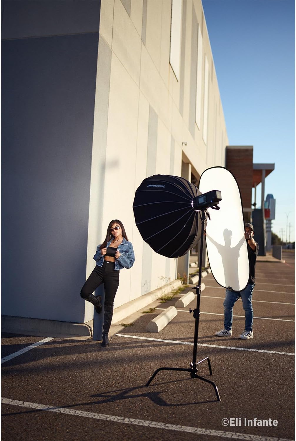 Westcott FJ800 Touchscreen Strobe with FJ Pro AC/DC Battery (800Ws) TTL HSS AC/DC Powered 250+ Full Power Flashes (US/CA Plug)