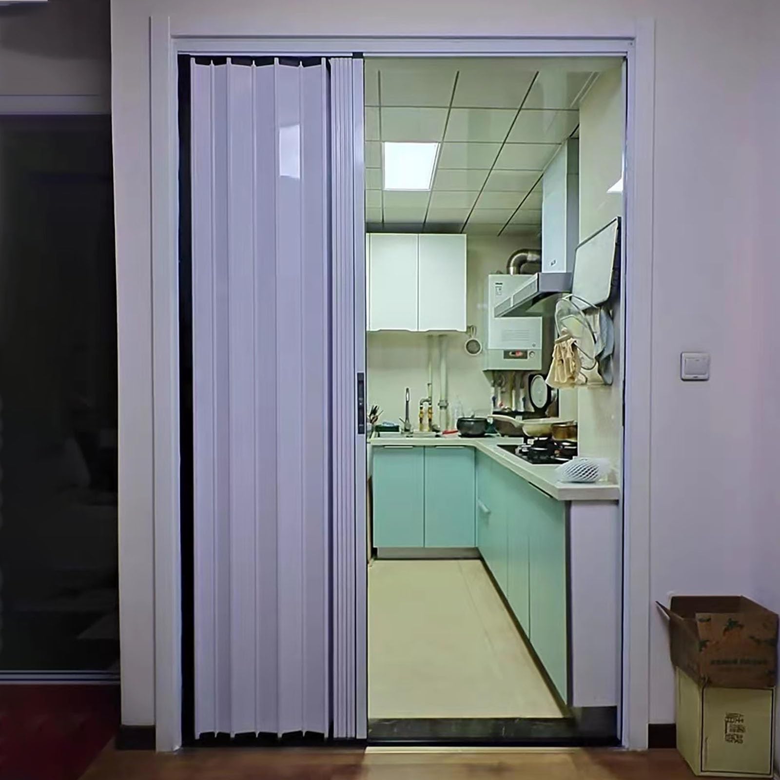Faltbare Aluminium-Falttür 56–200 cm breit, weiße Ziehharmonika-Schiebetür für den Innen- und Außenbereich, perfekt für Küchen und Scheunen, einfache Installation ohne Bohren