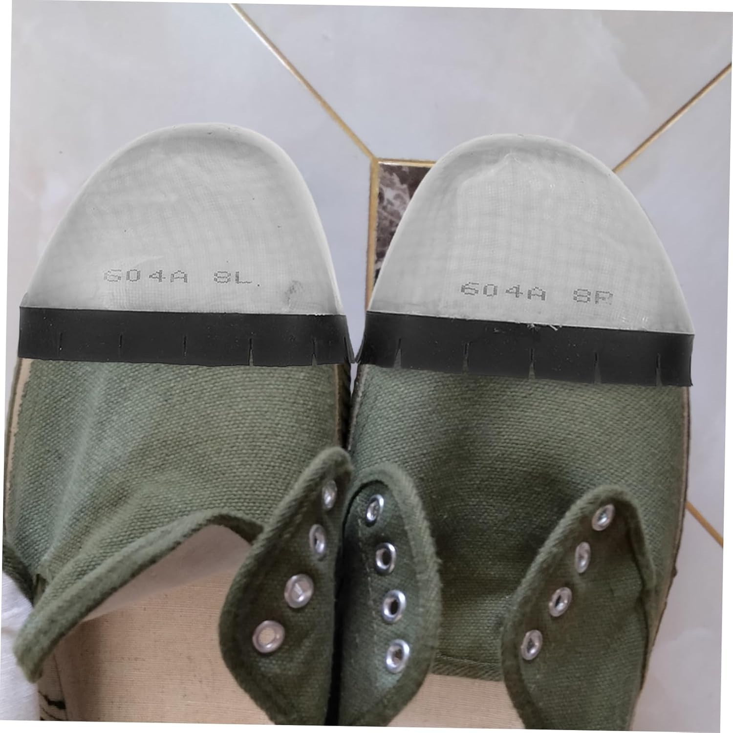 SOLUSTRE 4pair Safety Toe Covers for Men Women Work Construction Boots Caps Squeaker Shoes Cover