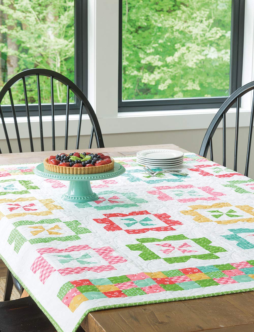 Fresh Fat-Quarter Quilts: 12 Projects for Your Favorite Fabrics image 4