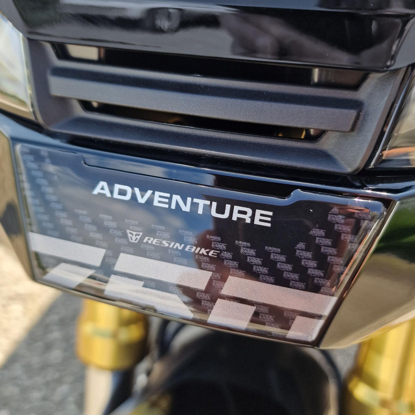Resin Bike Adhesivos Scooter Compatibles con Honda X-ADV 750 2025-2026. Protección Carenado Frontal Inferior Zona Faros Antirrayas y Antigolpes. Adhesivos Resinados 3D Made in Italy