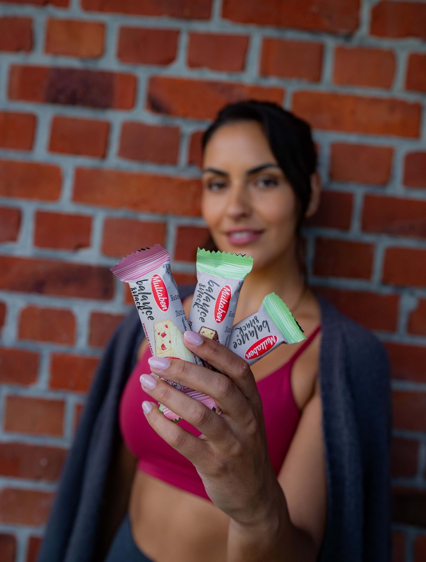 MULTABEN Balance Snack Joghurt-Müsli Energieriegel, 18x38g | 5,4g Protein pro Riegel - Mit Vitamin B6, C & E - Mit Zink - Eiweißriegel