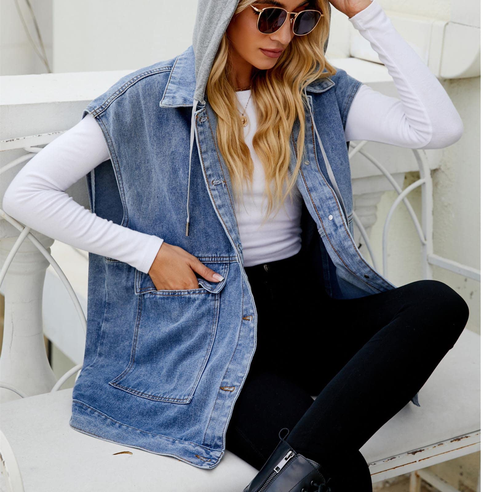2023 Gilet Veste en Jean Femmes à Capuche Couleur Unie sans Manches Denim Vintage Col en V Bouton Gilet Débardeur Veste Cardigan Décontracté Veste en Jean Casual Court Gilet Manteau avec Poches