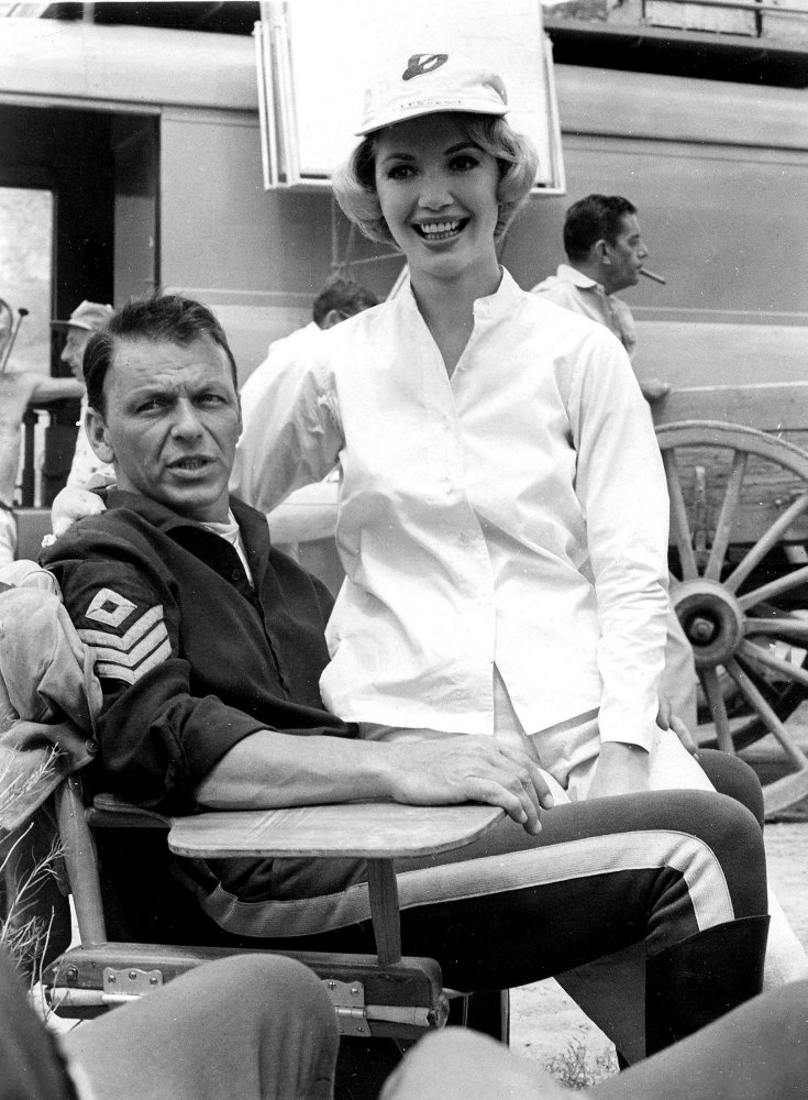 Frank Sinatra and woman Photo Print (8 x 10)