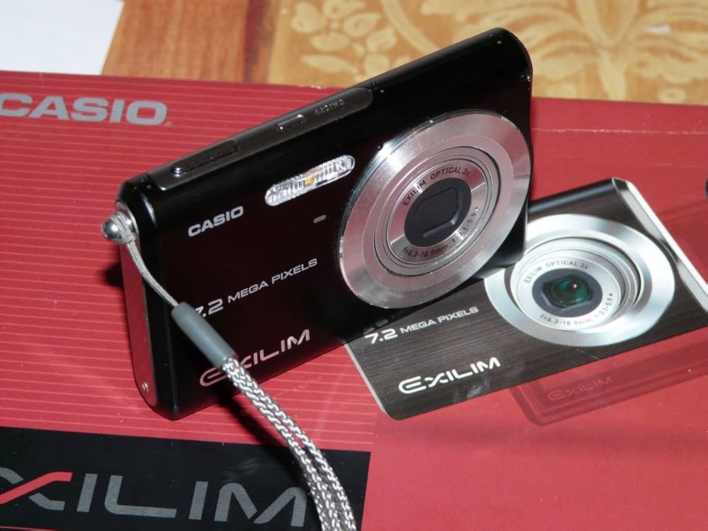CASIO デジカメ EXILIM ZOOM EX-Z11 7.2Mピクセル Amazon | CASIO デジカメ EXILIM ZOOM EX-Z11 7.2Mピクセル 光学