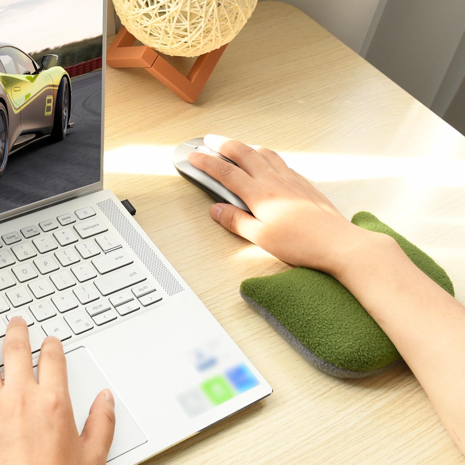 Large Mouse Wrist Rest Bean Bag, Ergonomic Mouse Support Pad Filled Ergo Beads for Computer, Laptop, PC Gaming (Green)