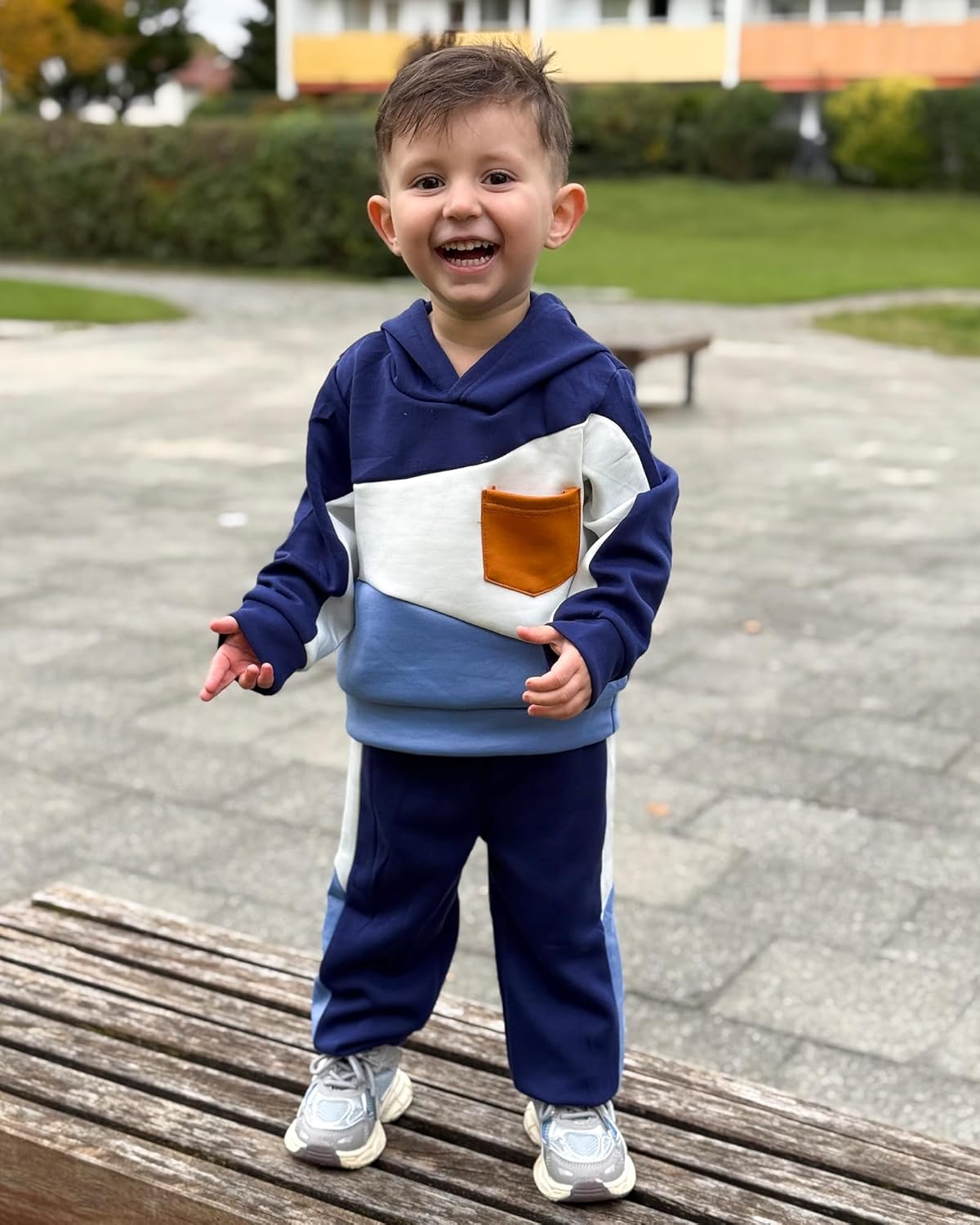 HINTINA Toddler Boy Color-blocked Hoodie Sweatsuit And Pant 2 Pieces Outfits - Image 2