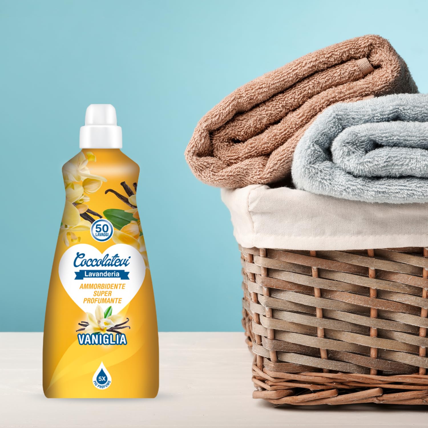 Ammorbidente Super Profumante per il Bucato Essenza Vaniglia – 50 Lavaggi – 1250 ml kit con Spugna Brandizzata SPESA & RISPARMIO Inclusa – Variazioni 4/8/12 Pezzi (8)
