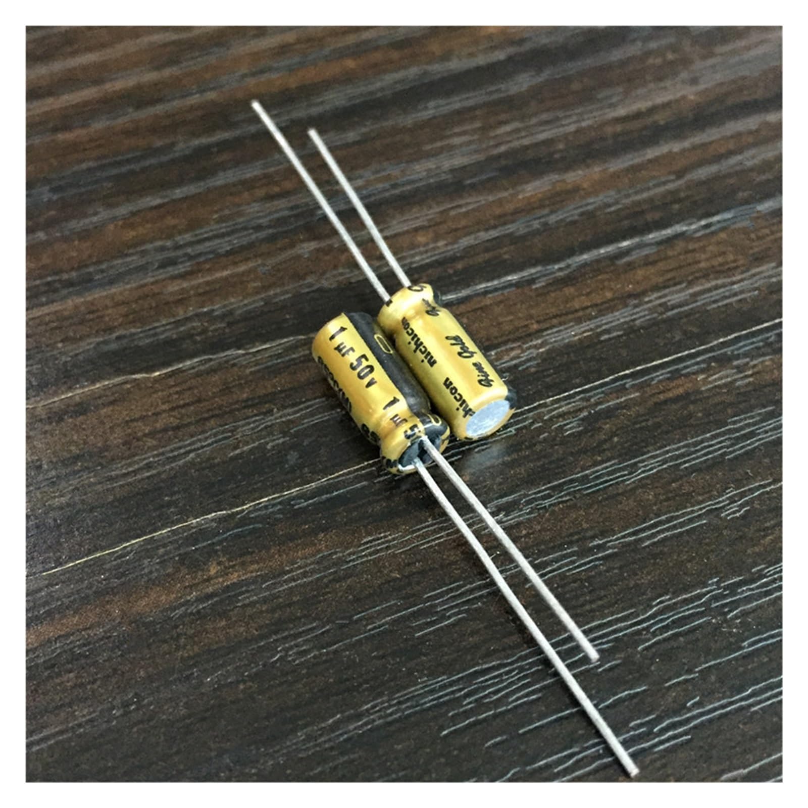 Condensateur audio 1uF 50V haut de gamme pour une pureté sonore absolue