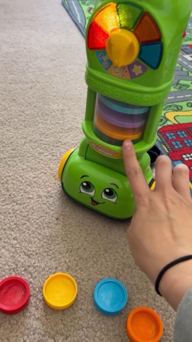 Watch Review of Leap Frog pick up and count vacuum on Amazon Live