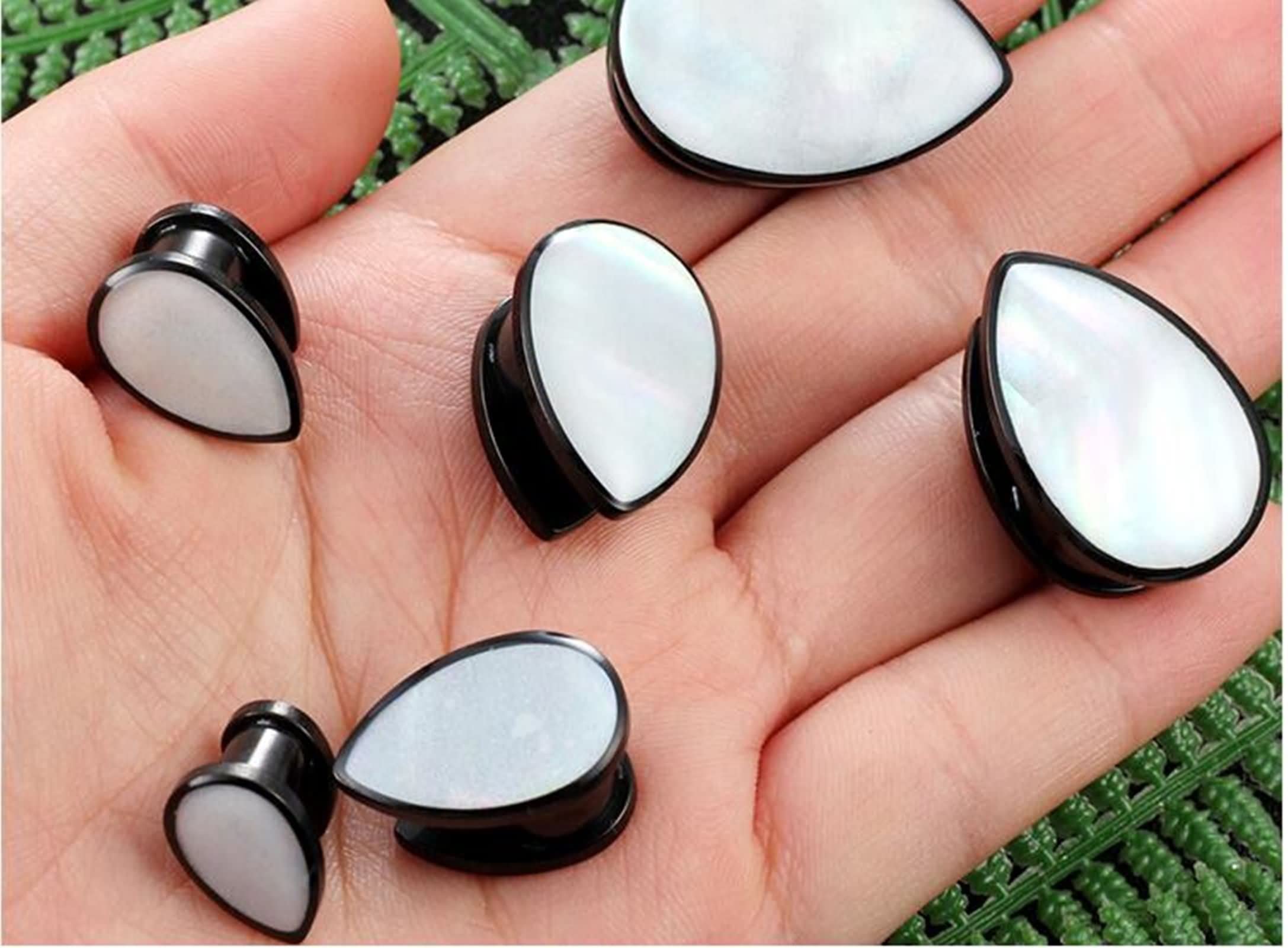 Daesar Tunnel Piercing 6-25MM, Ohr Plug Set Tropfen Schwarz mit Weiß Muschel Ohrringe Damen Expander Edelstahl