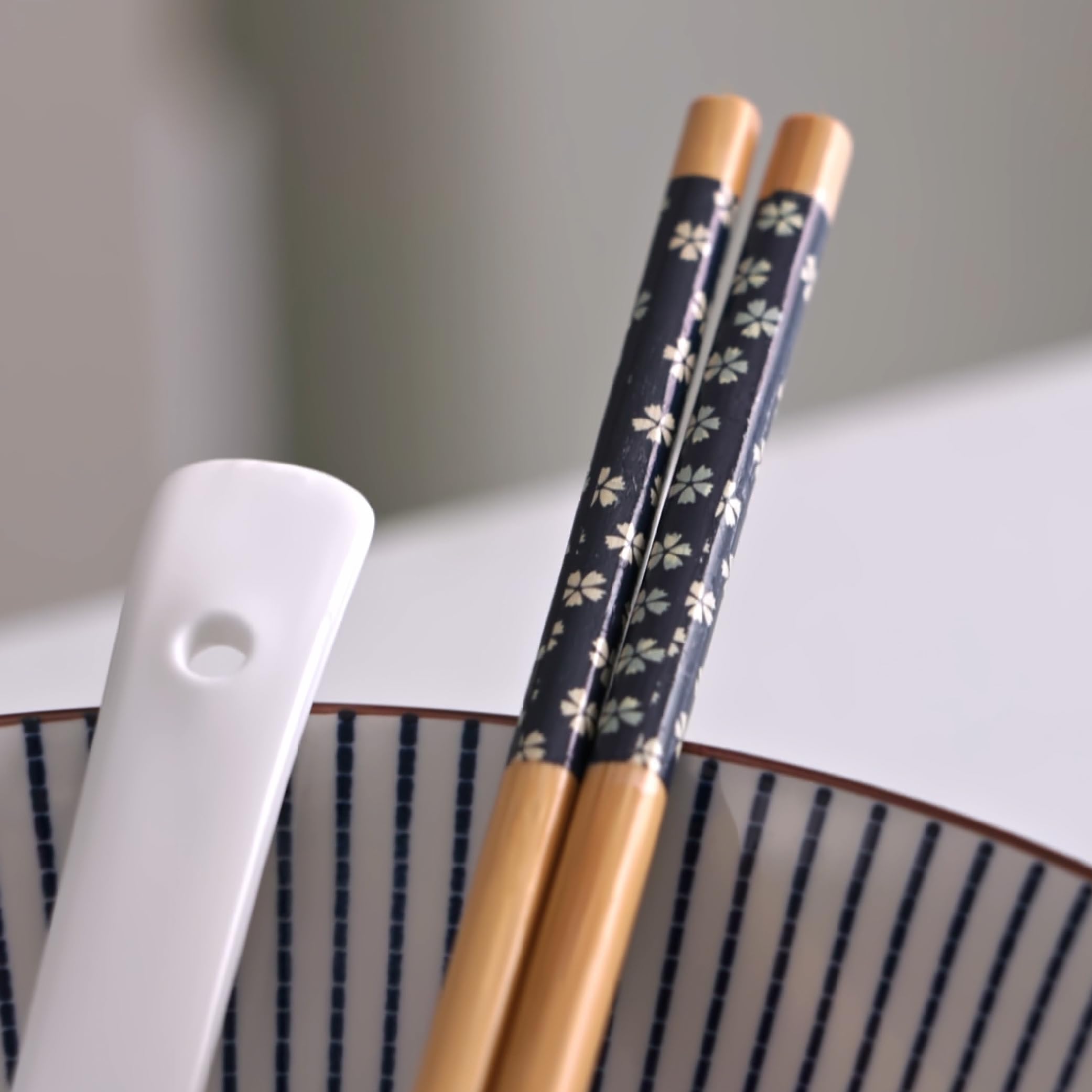 Set Per Ramen Sapporo IBILI - Ciotola 1,15L + Cucchiaio + 2 Bacchette | Porcellana Per Microonde - Foto 2