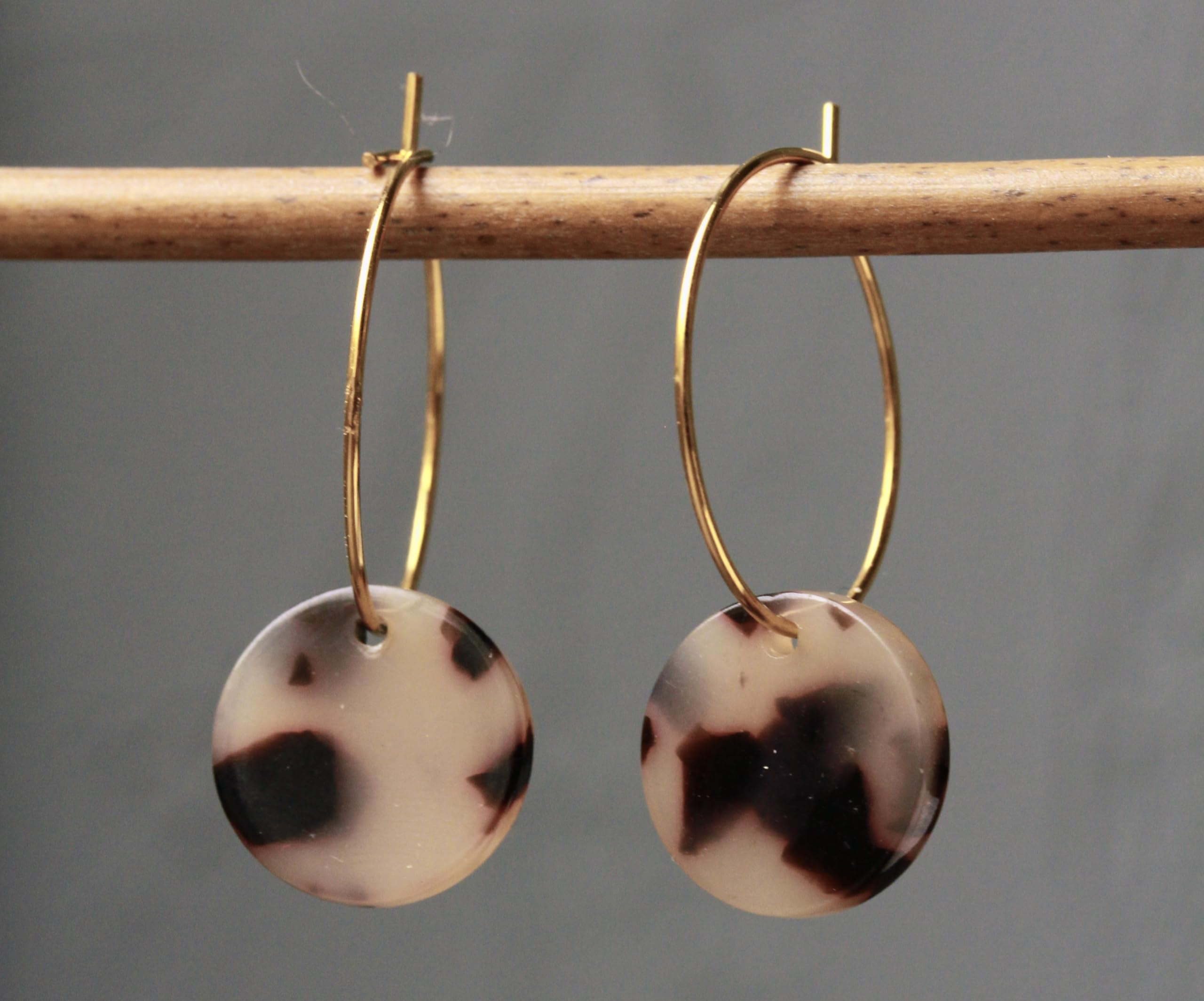 Creolen Leoprint gold Ohrringe mit Leopard Leo Muster eine perfekte moderne Kombination