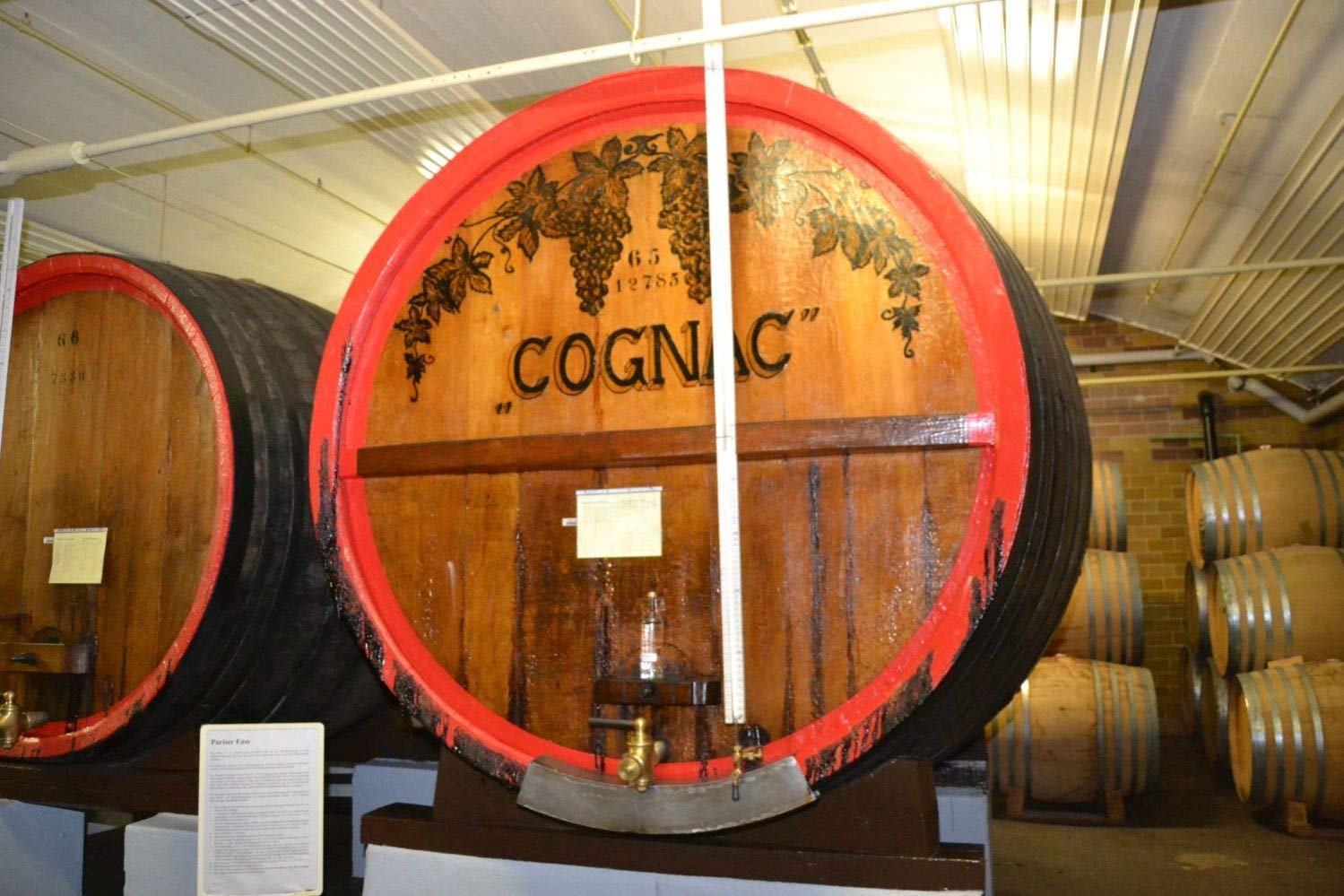 WILTHENER Cask Grande I Brandy in X.O.-Qualität I Pariser Fass von 1900 I Weinbrand des Jahres 2025 I 40% vol. I 0,7 l