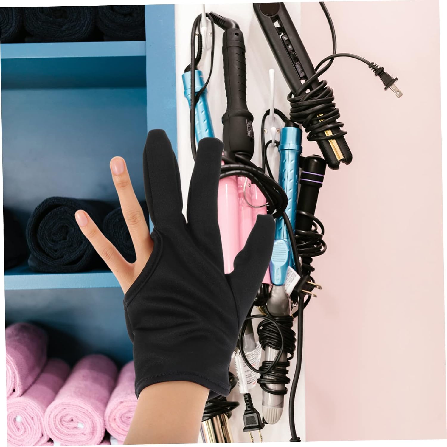 Ipetboom 2pcs Heat Resistant Hair Styling Gloves Mitten for Curling Straightening Durable Flexible Grip for Barbers and Home Use Black