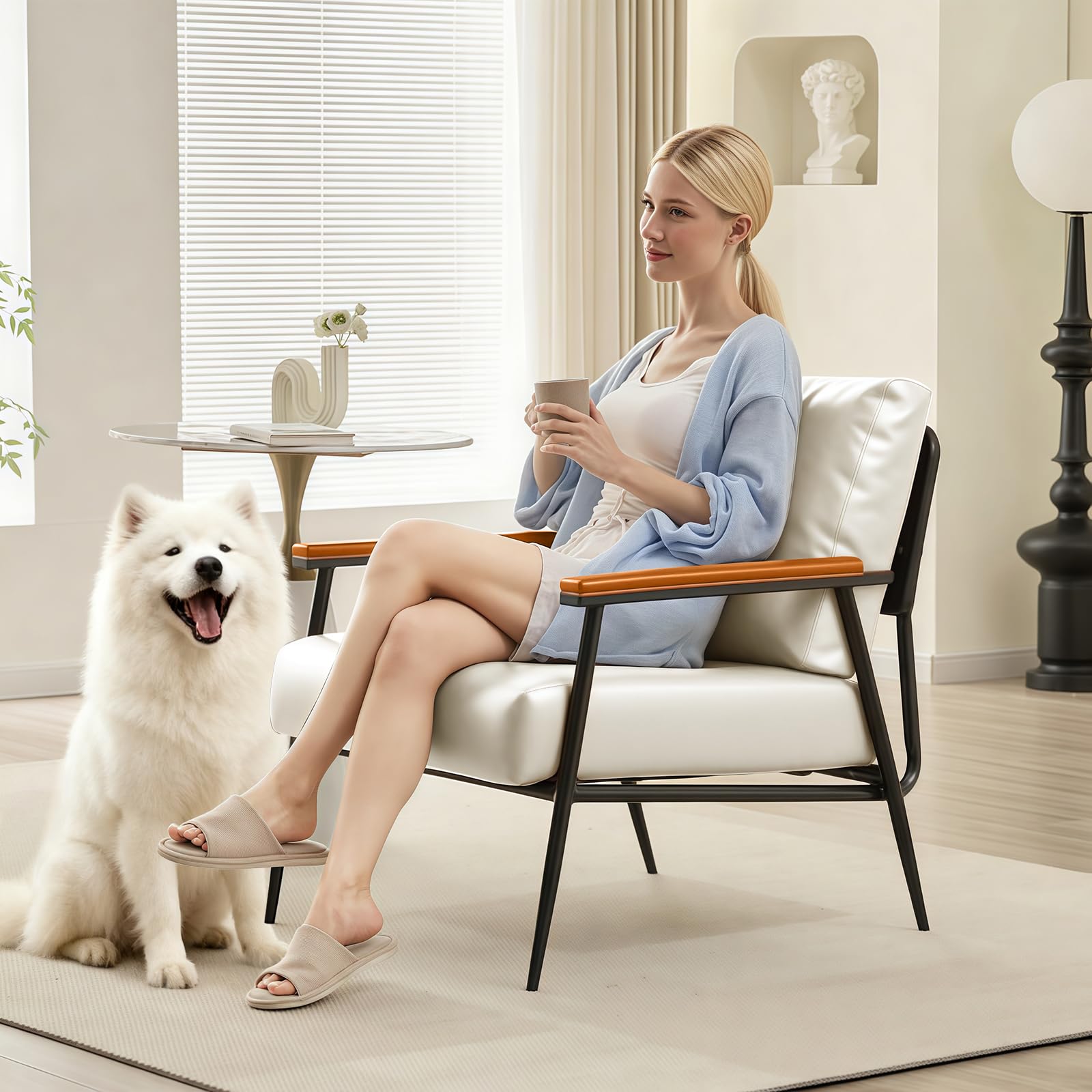Silla decorativa, sillón de piel sintética con marco de metal, cómoda silla de lectura con cojines y reposabrazos de madera para sala de estar, dormitorio, comedor