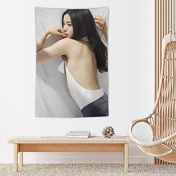 石原さとみ/タペストリー Amazon｜石原聰美 石原さとみ タペストリー 写真の背景ライブ