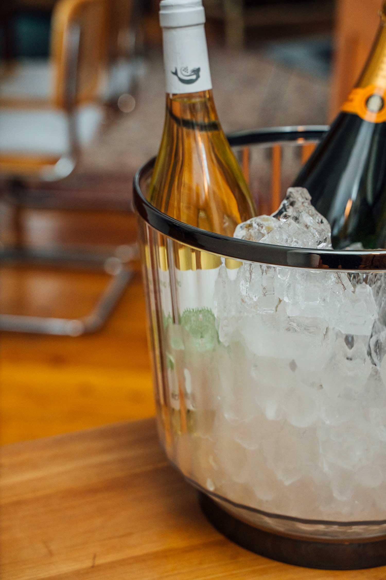 APS 36160 « AUREO » Seau à vin/à champagne, Ø 28 cm, H : 25 cm, 10 litres, polycarbonate, bord + anneau de fond, aspect bronze à canon, revêtement galvanisé, empilable