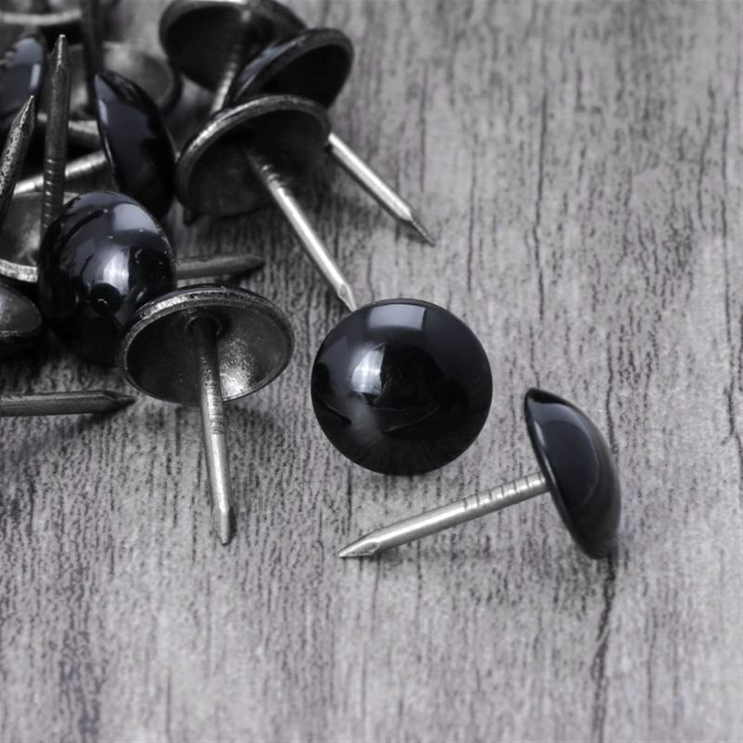 Upholstery Tacks， 100pcs Antique Brass Upholstery Nails Furniture Tacks Pushpins Hardware Decor(Gold)