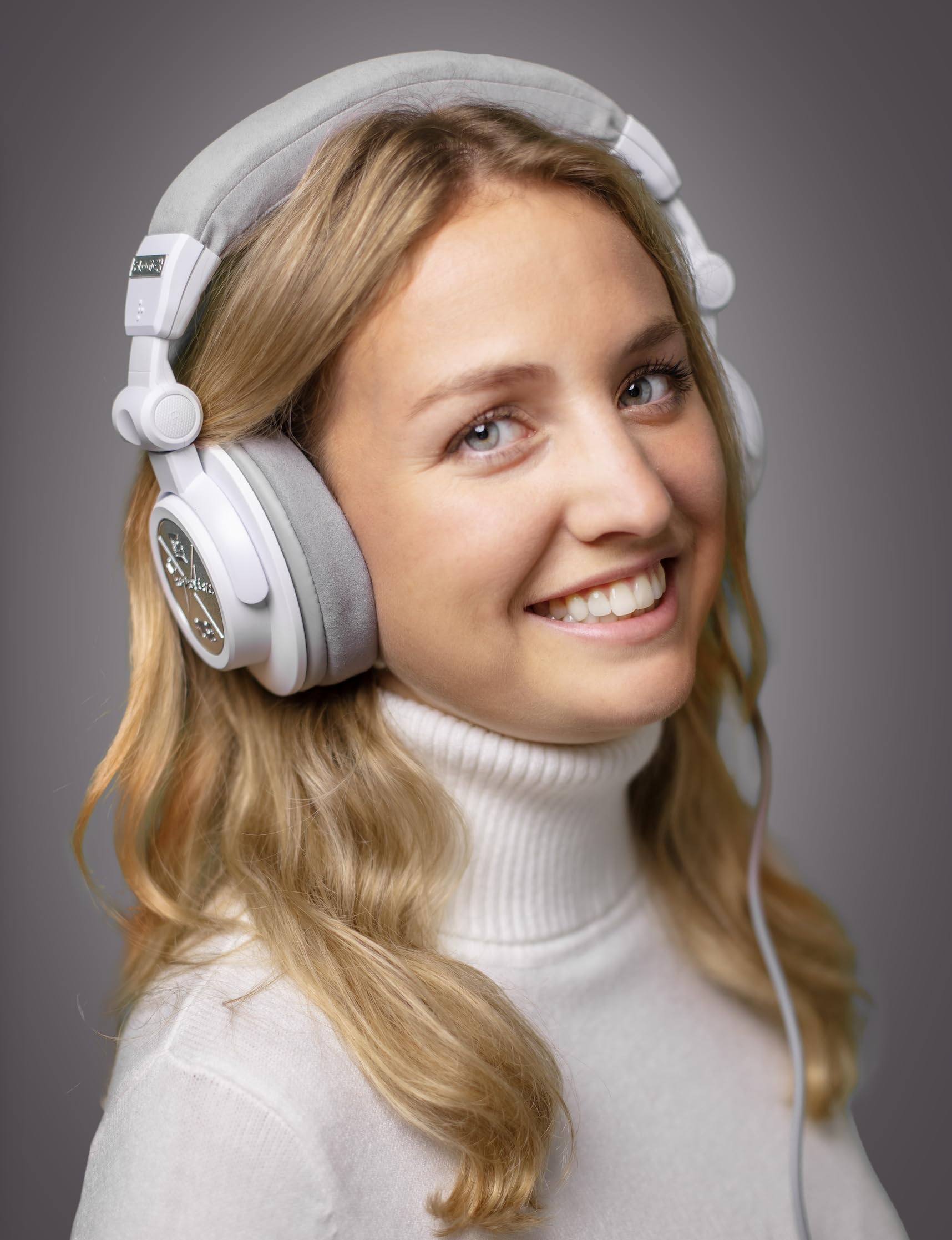 Amazon | ULTRASONE Signature PURE WHITE 限定生産モデル[密閉