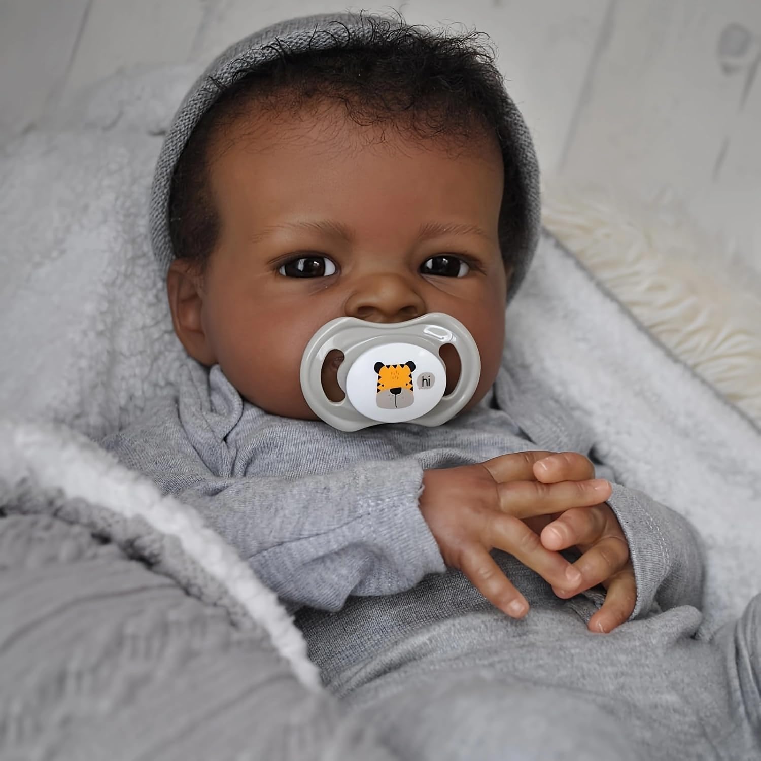 Reborn Dolls Boys 49cm Reborn Puppen Mädchen Weiches Vinyl Silikon Lebensechte Reborn Baby Puppen Augen geschlossen Realistisch Schlafende Baby Puppe Neugeborene Echte Baby Puppen