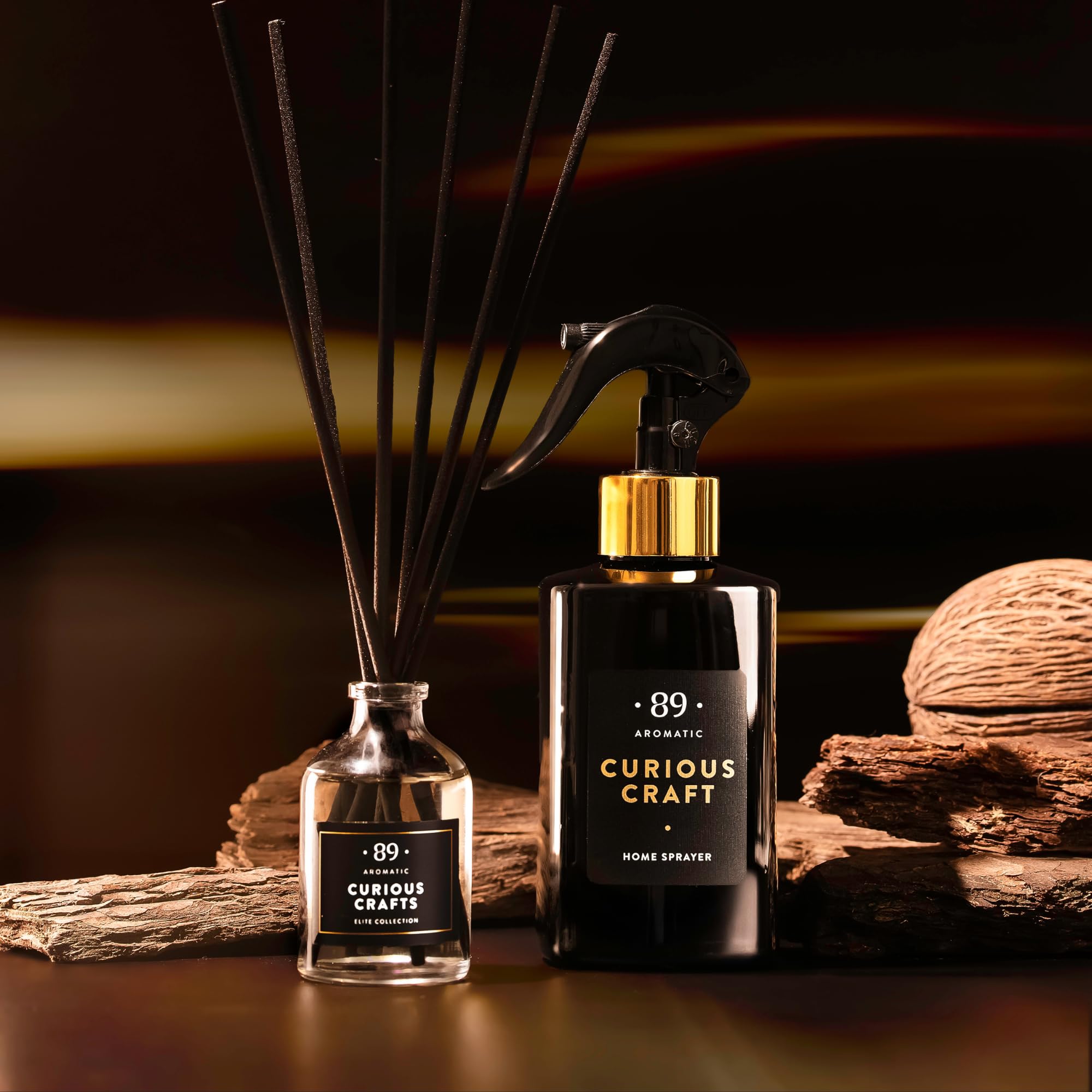 Aromatic •89• Coffret Cadeau Parfum d'ambiance – Citron, Safran et Patchouli – Spray d'ambiance & diffuseur à bâtonnets parfumés – Parfum Maison Longue durée & idée Cadeau