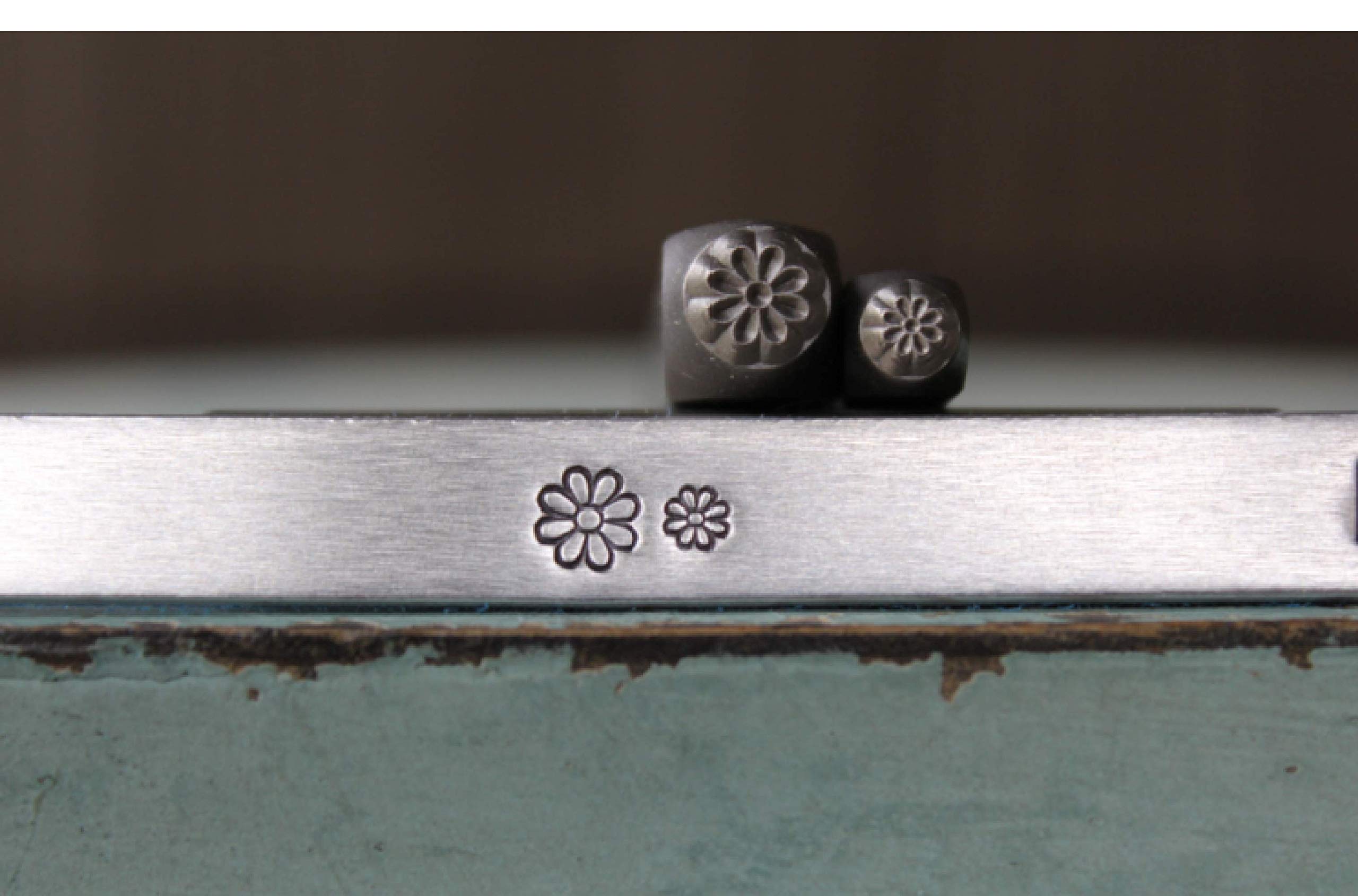 5mm and 3mm Simple Flower Metal Punch Design 2 Stamp Set - Supply Guy - CH-438437