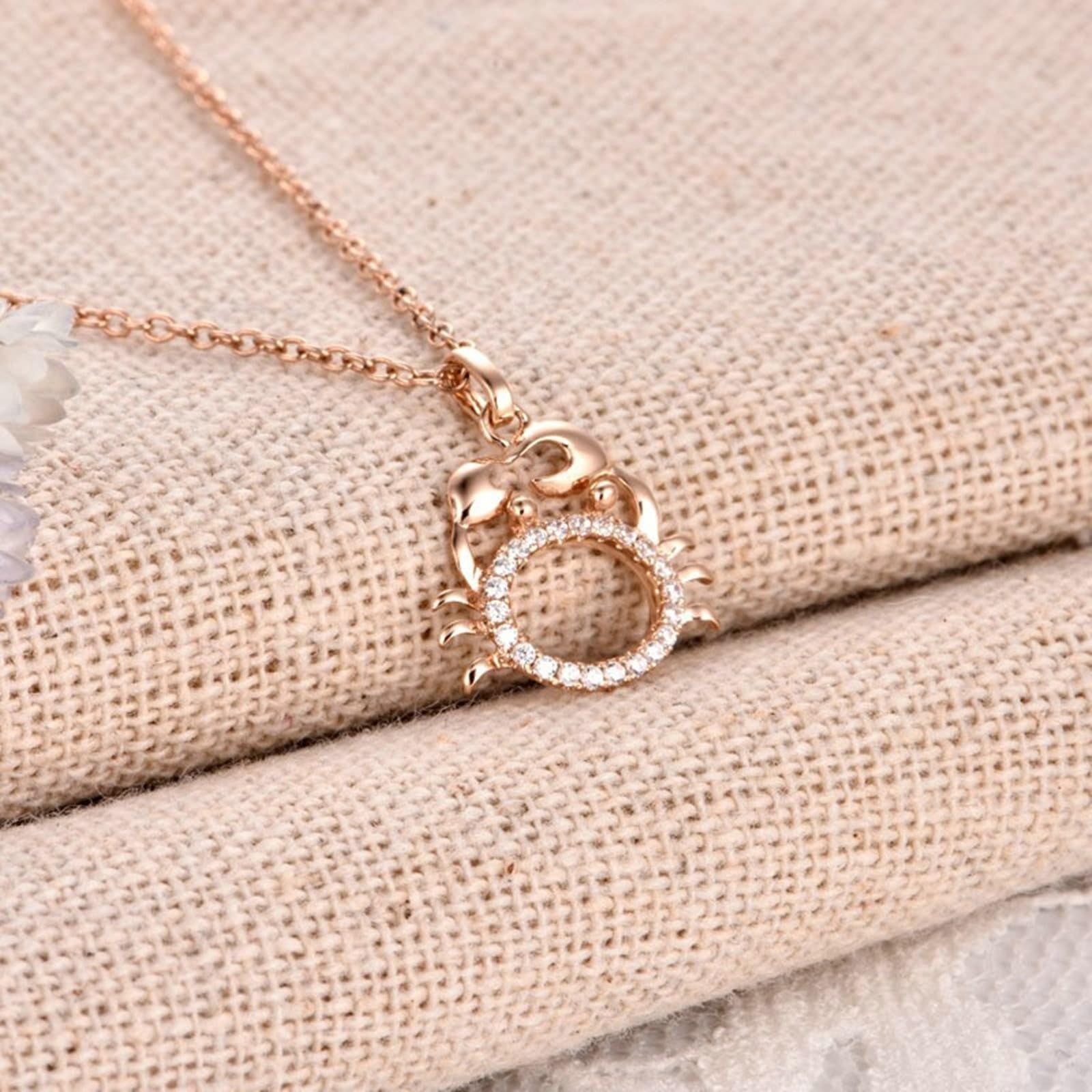KnSam Collar para mujer de boda de 18 K/9 K, con colgante de cangrejo, collar con diamanita y moissanite Au750, cadena de oro auténtico para mujer