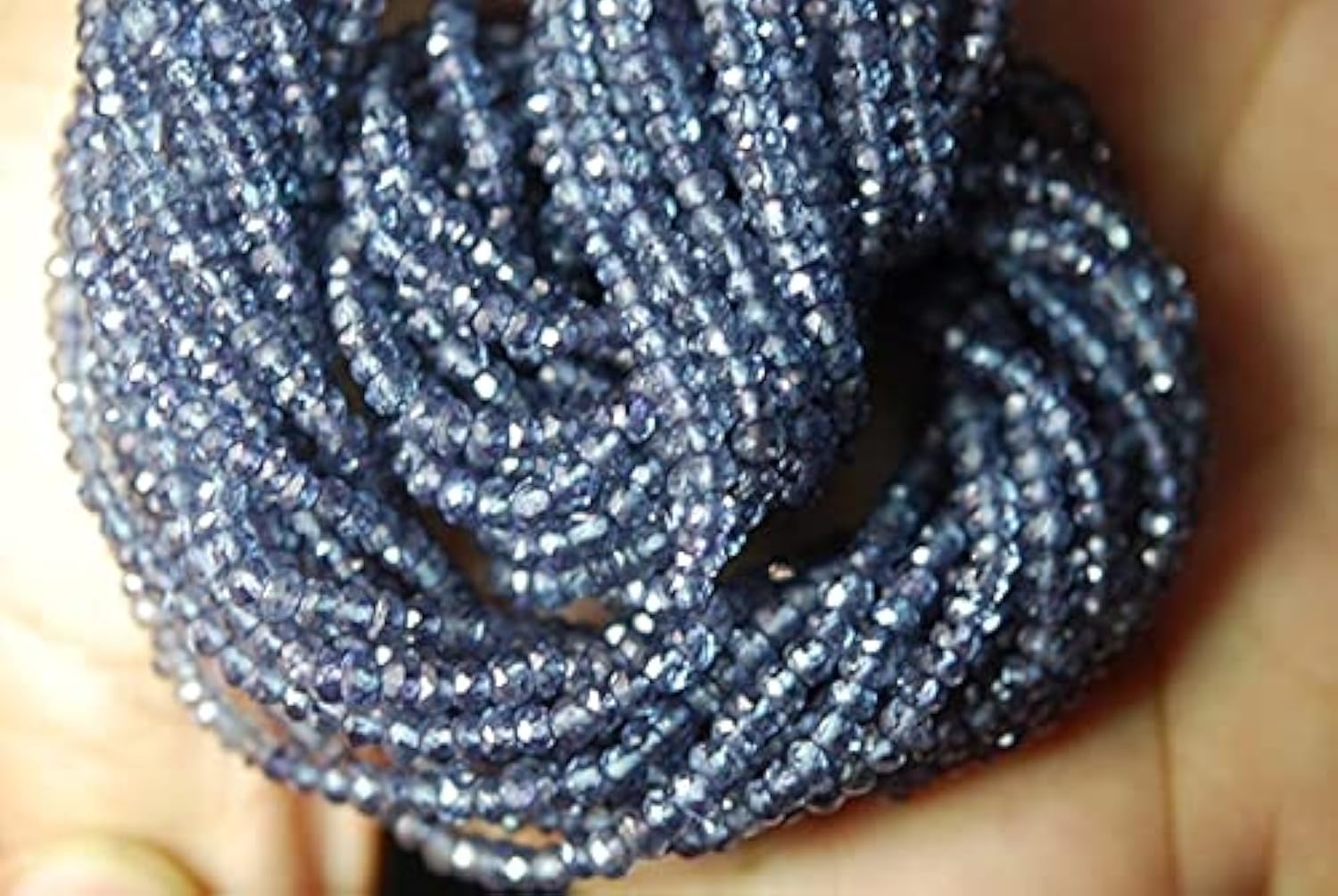 Iolite mystique perles fines 2.10mm idéales pour réparer ou enfiler des colliers fins