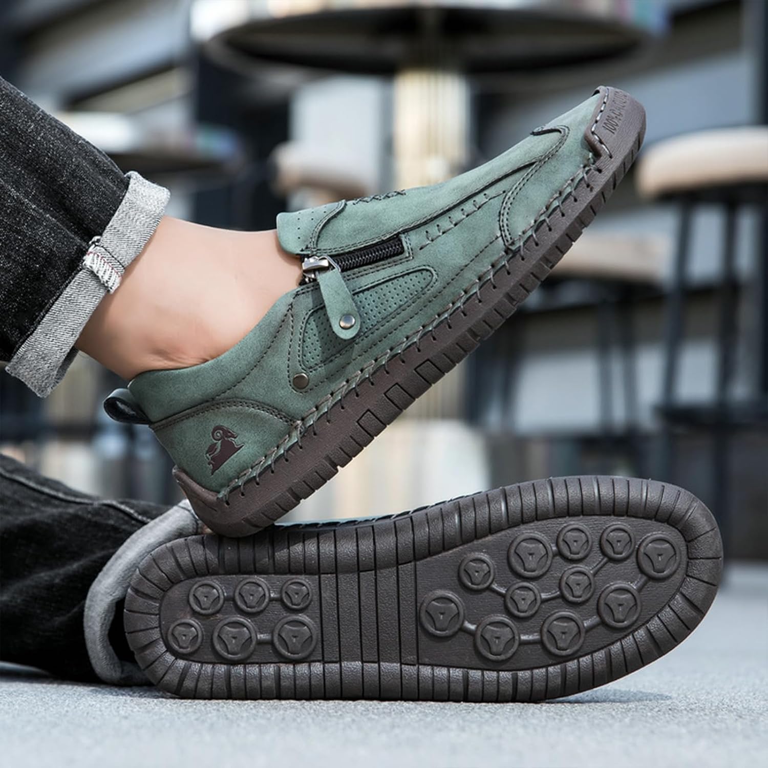 Men's Leather Handmade Slip On Flat Loafers Retro Side Zipper Comfortable Breathable Round Toe Non-Slip Walking Shoes Casual Driving Daily Business Sneakers