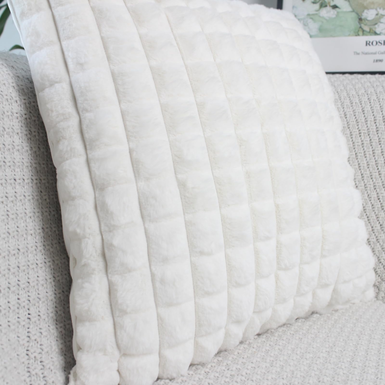 OYIMUA Fluffy Cream White Cushion Covers 45 x 45 Faux Fur Cushion Cover 18x18 inches Set of 2 Pillow Cases Soft Plush Sofa Cushions Living Room Modern Moroccan Covers - Image 3