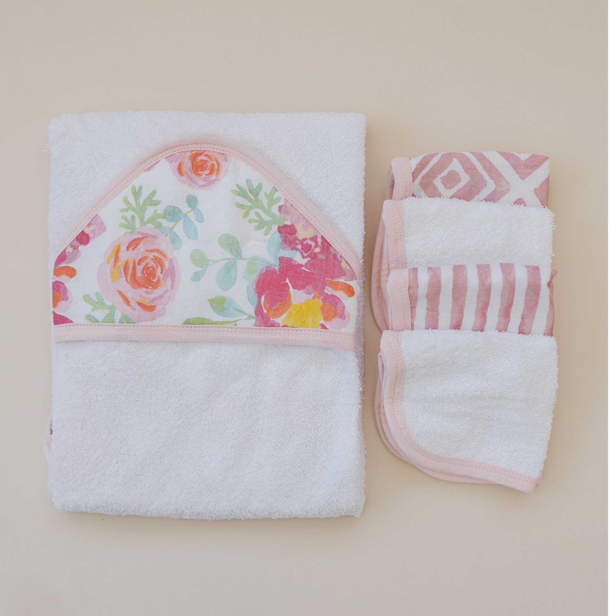 Toalla de baño para bebé de 30 x 30 pulgadas, toalla para bebé recién nacido con capucha con 4 paños – Toalla de baño de rizo de algodón ultra absorbente y suave para bebé, bebé y niño pequeño (niñas)