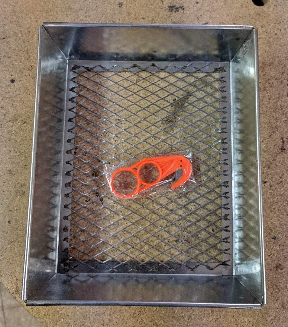 Dirt Sifter & Free Tail Zipper Traps Trapping, Coyote, Fox Bobcat