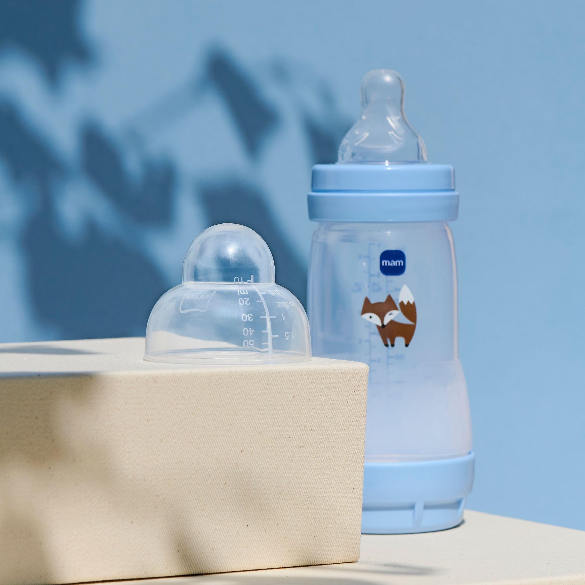 mam - Easy Start Anti-Colic Bottle 2+ miesiące średni przepływ (260 ml) Ocean - Butelka zmniejszająca kolkę i dyskomfort dziecka - Butelka dla niemowląt kompatybilna z karmieniem piersią