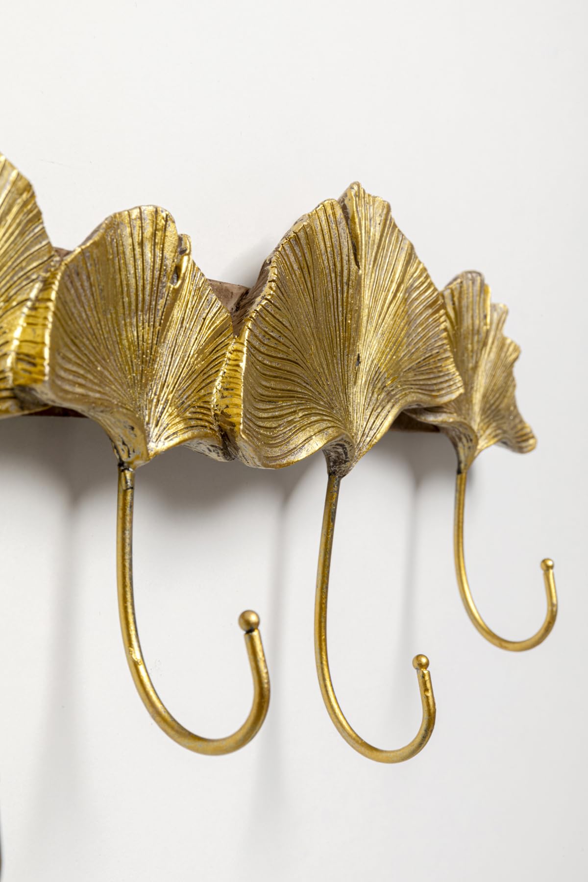 Kare Design Wandgarderobe Ginkgo Leaf, Gold, 5 Haken, Garderobenleiste, Garderobe, Garderobenhaken, Wohnaccessoire, Ginkgo Blatt Motiv, Eingangsbereich
