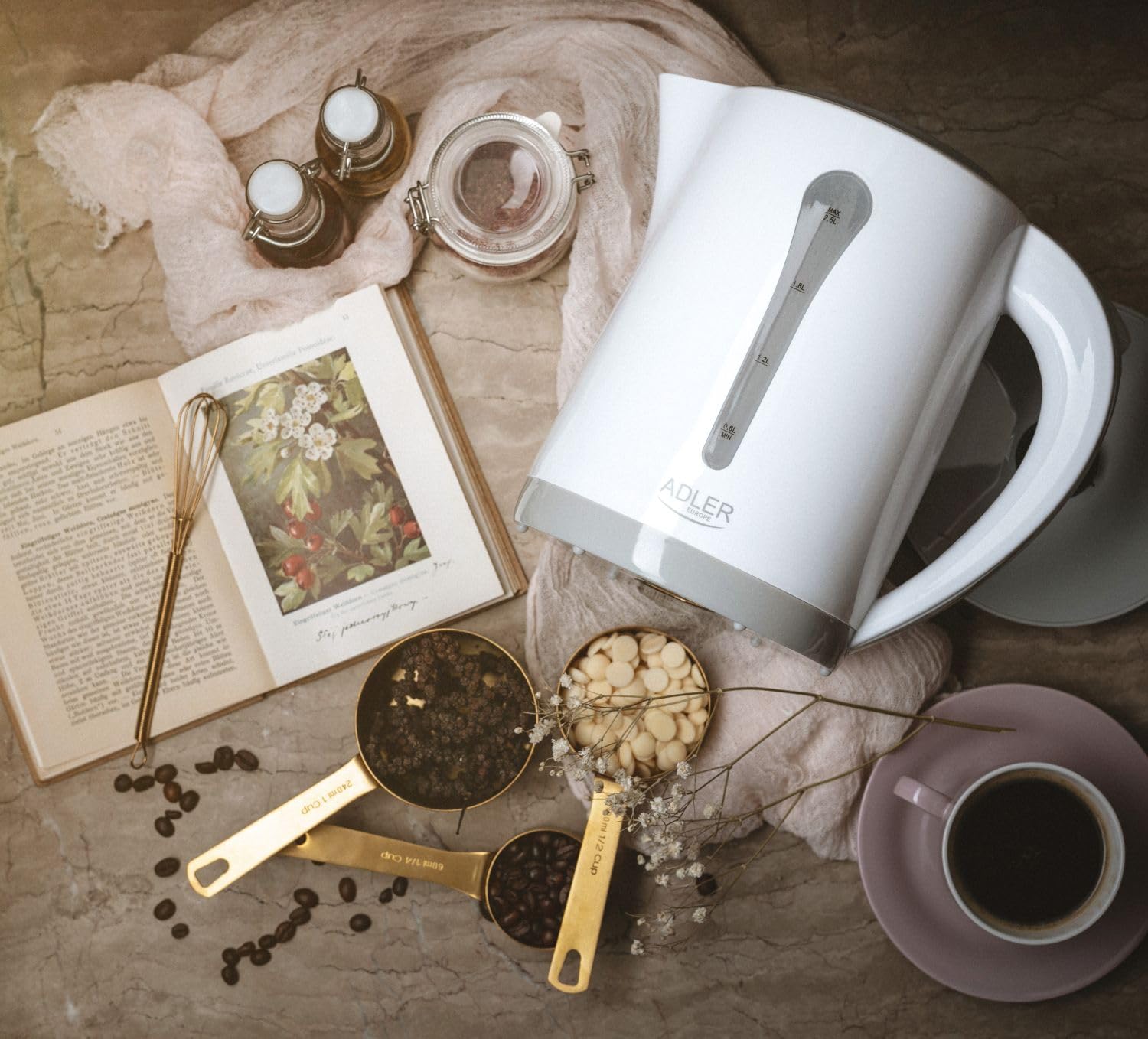 Adler AD 1244 Bollitore elettrico 2.5 L, Bianco / Grigio