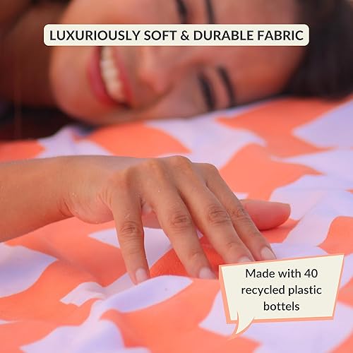 Miniatura 2 de Manta de playa de microfibra de felpa, alfombra de playa grande para 1-4 personas, a prueba de arena, resistente al viento, agujero para sombrilla