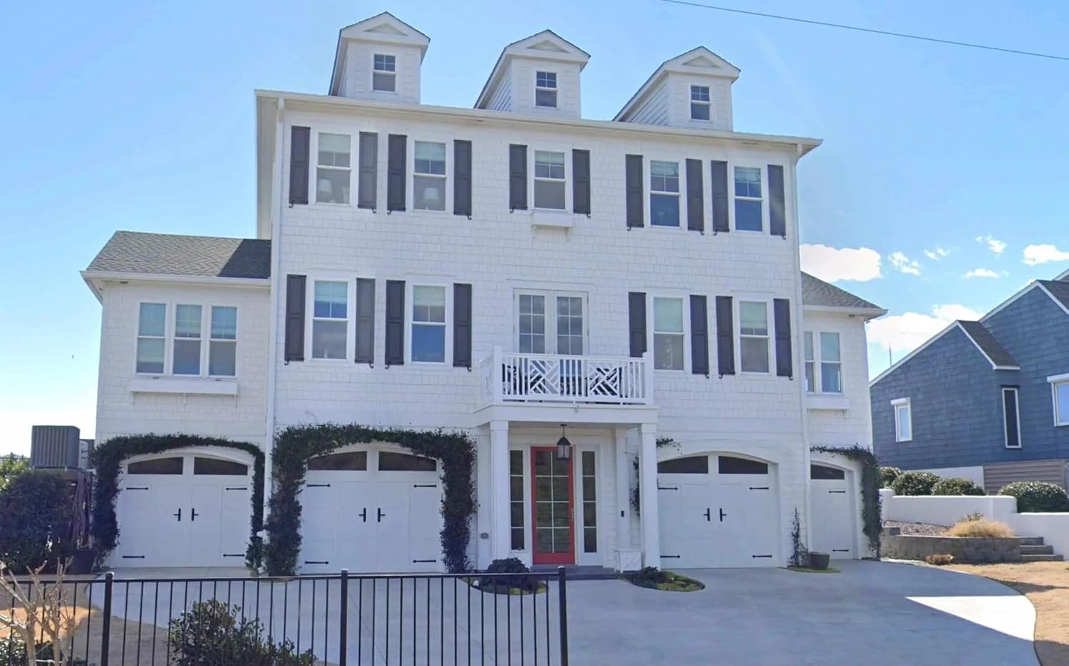 17-1690 HOUSE PLAN - Elegant Beach House Floor Plan – Architectural Designs in CAD