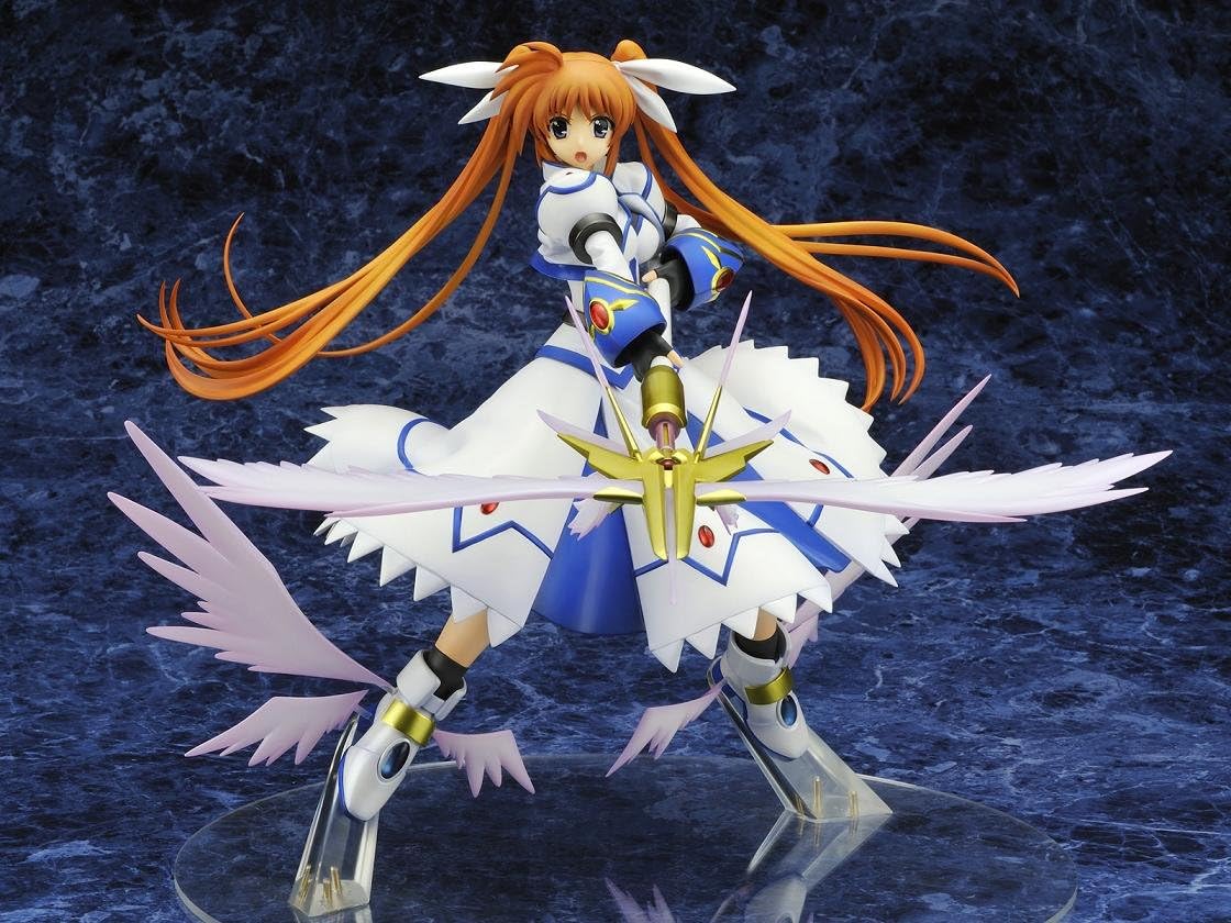 Magical Girl Lyrical Nanoha Strikers Takamachi Nanoha Exceed Mode Pvc Figure 1 7 Scale Amazon Fr Jeux Et Jouets