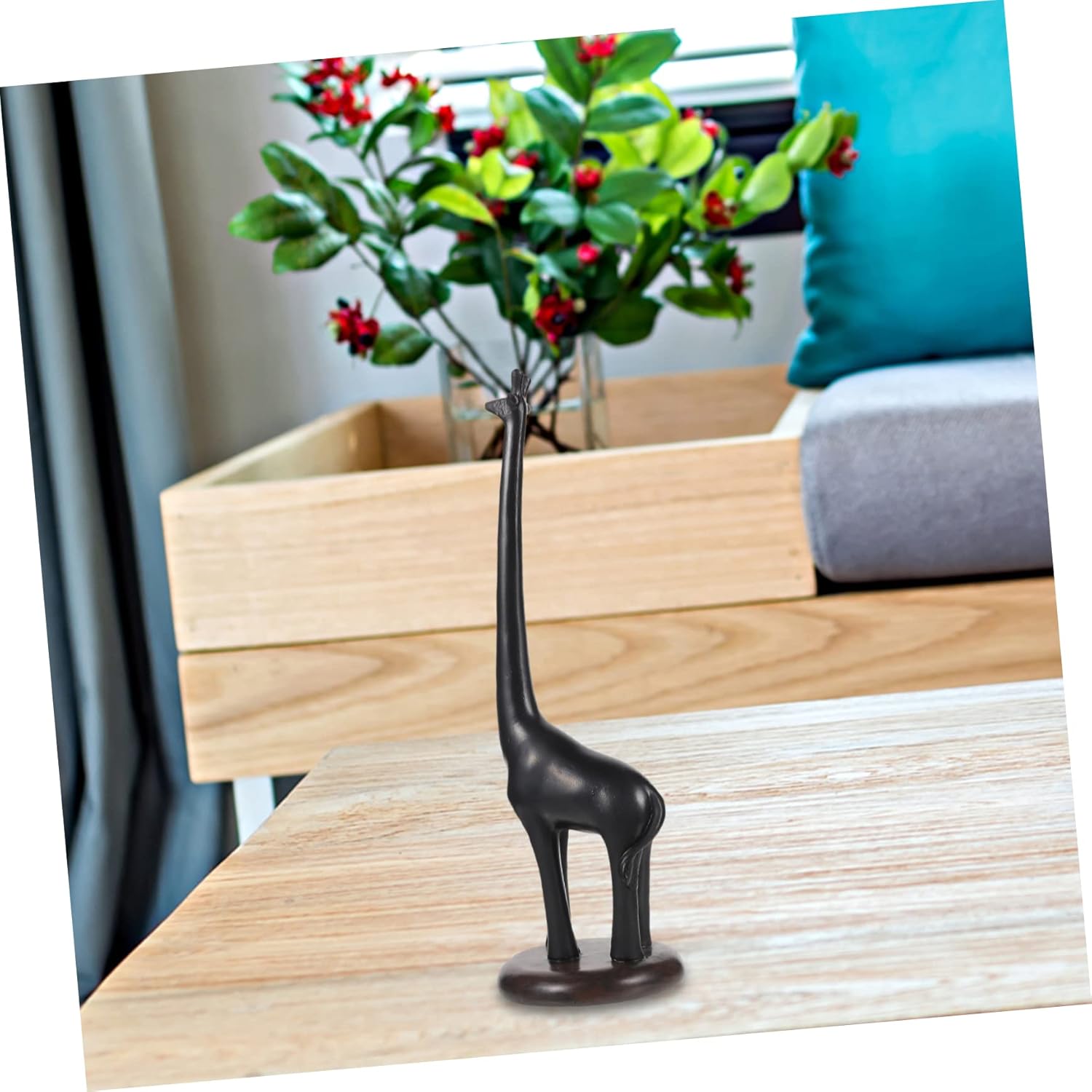 Giraffe-Shaped Tissue Paper Holder Stand for Kitchen Bathroom and Living Room Cute Roll Towel Holder for Easy Access and Organizing Paper Towels