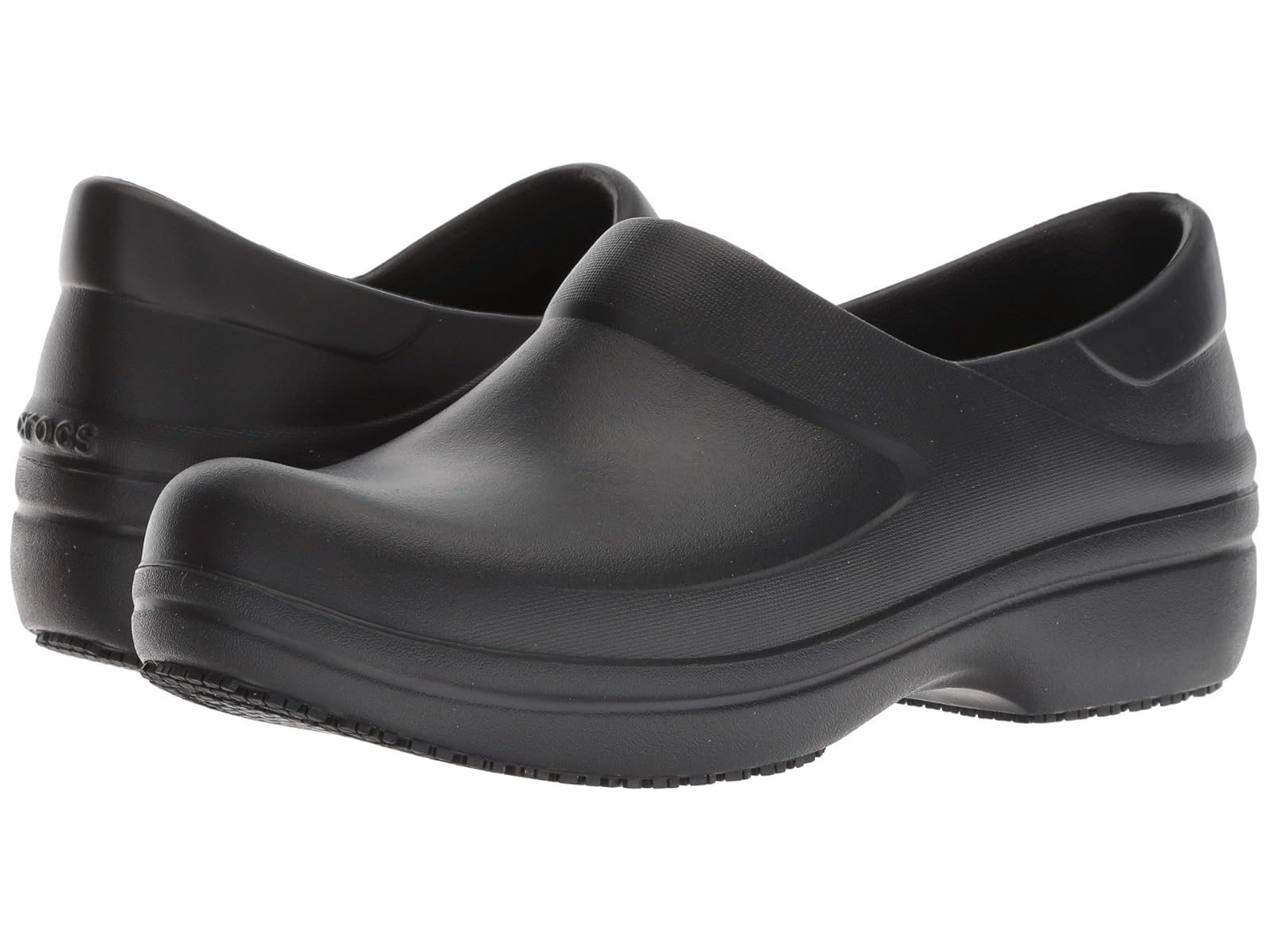 Женские сабо Crocs Work Neria Pro II с графическим рисунком 17990₽