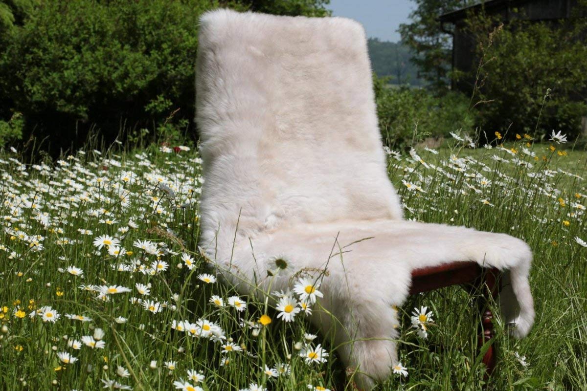 Hollert German Leather Fashion Peau de Mouton Crème Beige Tacheté 100-110 cm Peau de Mouton Mérinos Fourrure Naturelle Fourrure Véritable Ultra-Moelleuse & Souple Décoration