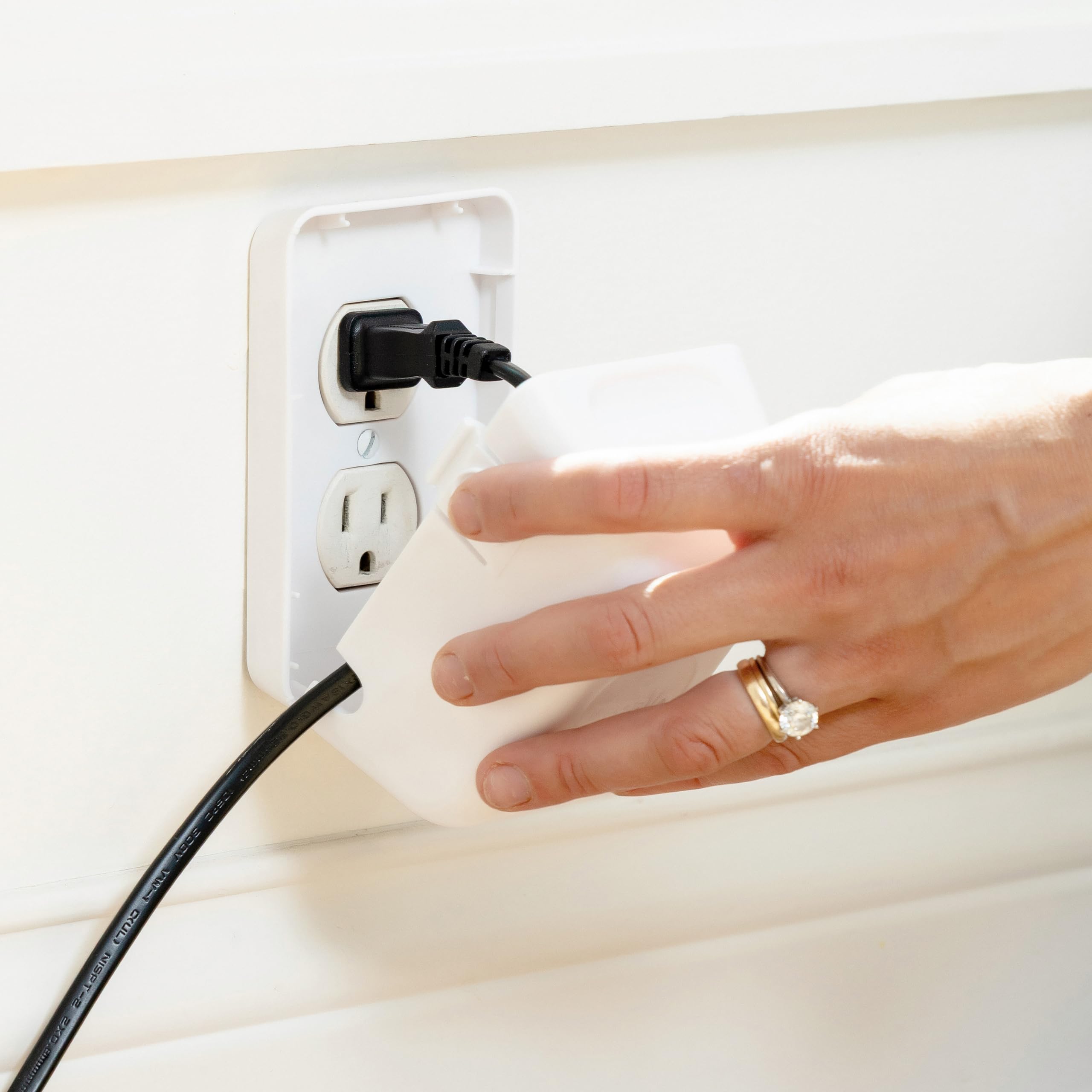 Home Safety Outlet Cover