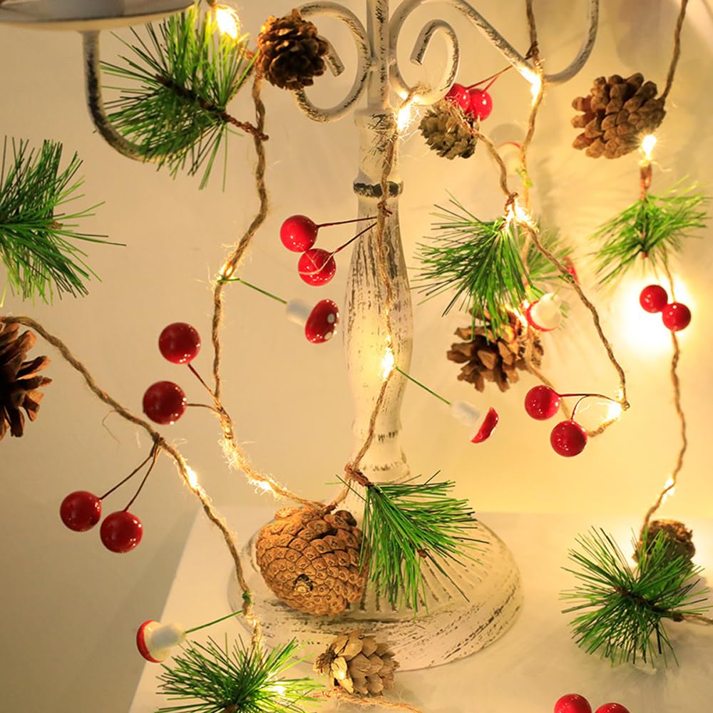 Ghirlanda Natalizia con Luci - Decorazioni Ghirlanda Natalizia 2 metri 20 leds con Pigna Frutto Rosso Pinoli Natale Decorazioni Casa per Decorare Camino Porta Scale Pareti Albero di Natale (Verde)