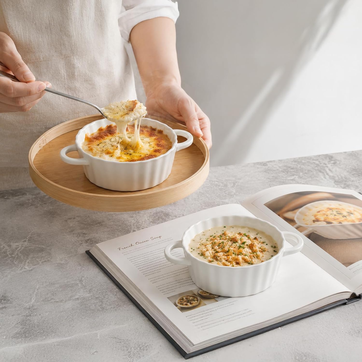 Lot de 6 ramequins en céramique - 200 ml - Soufflé - Avec poignées - Pour four et micro-ondes - Passe au four à crème brûlée - Pour ragoût fin - Blanc - 12,7 cm