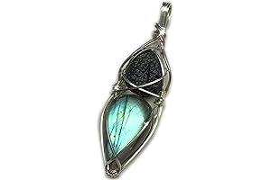 Moldavite and Labradorite Healing Necklace: A Cosmic Connection to Transformation and Intuition