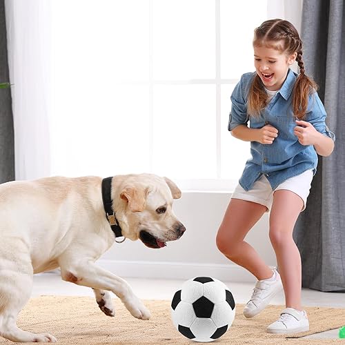 Miniatura 5 de Libima 2 pelotas de fútbol suaves de Navidad para interiores con bomba de 8 pulgadas, tamaño oficial 4, pelota de fútbol deportiva de fieltro