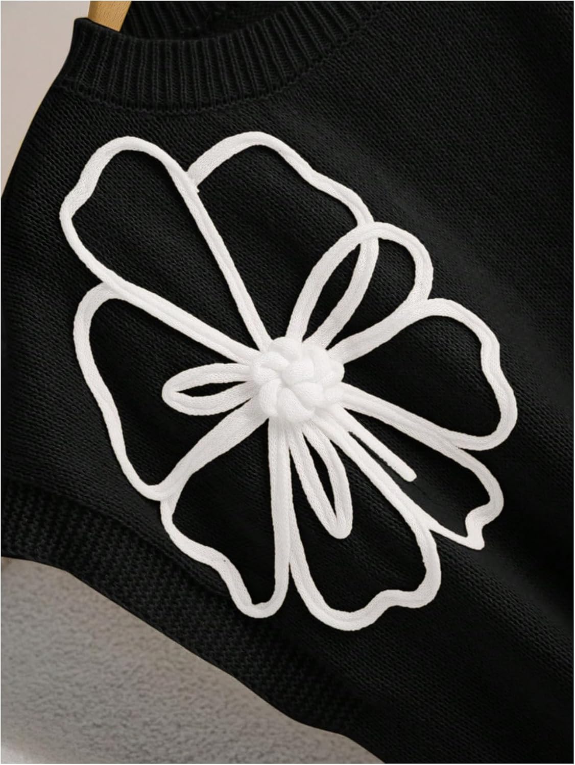 WDIRARA Women's Plus Size Floral Lightweight Sweaters Boho Short Sleeve Pullover Knit Tops - Image 4